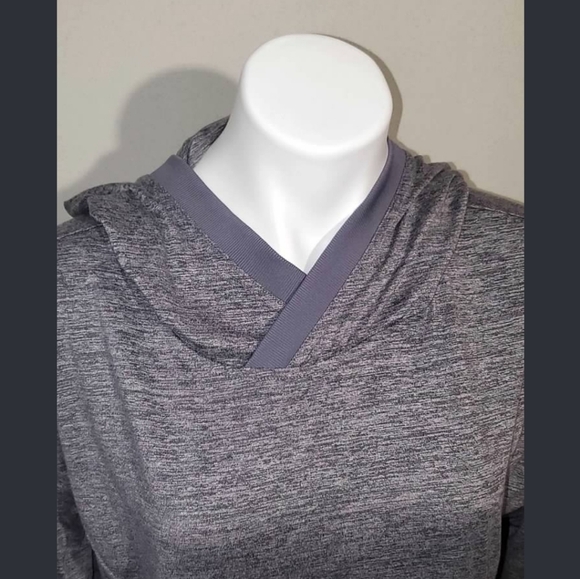 Women's Mondetta Performance Luxury Workout Top - Picture 2 of 6